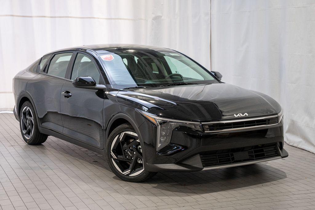New 2025 Kia K4 EX