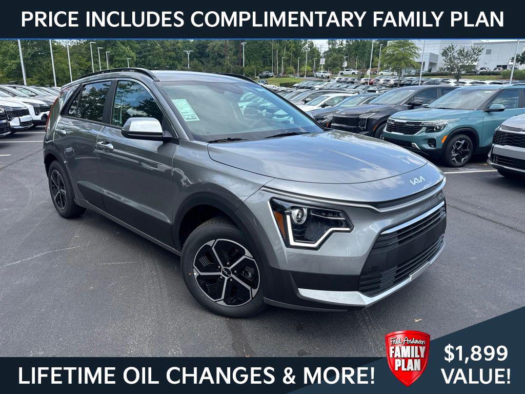 New 2026 Kia Niro LX