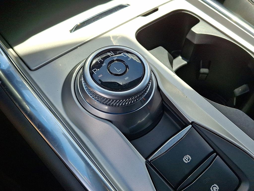 2023 FORD EXPLORER XLT 缩略图 12