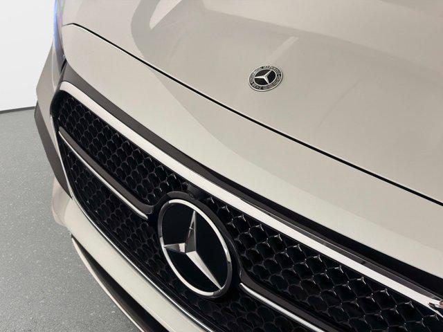 MERCEDES-BENZ E-CLASS - 10