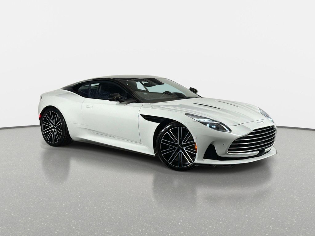 2024 Aston Martin DB12 COUPE — фото 1