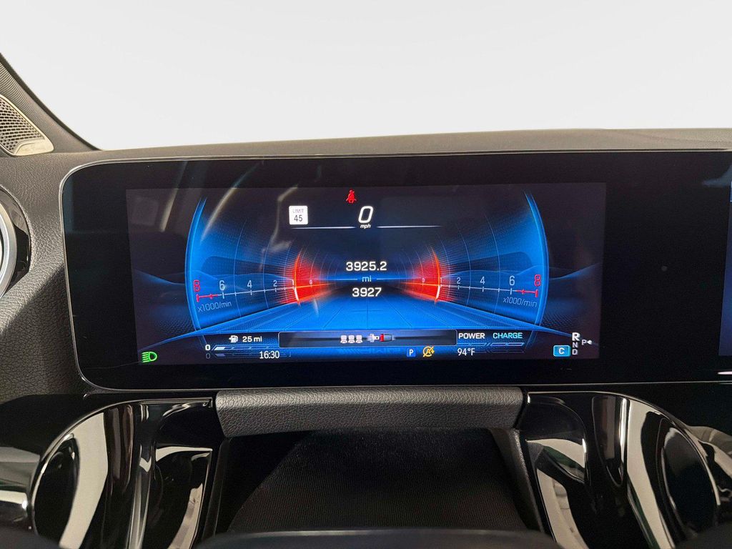 صورة مصغرة 47 لـ 2025 Mercedes-BENZ AMG GLA 35 4MATIC