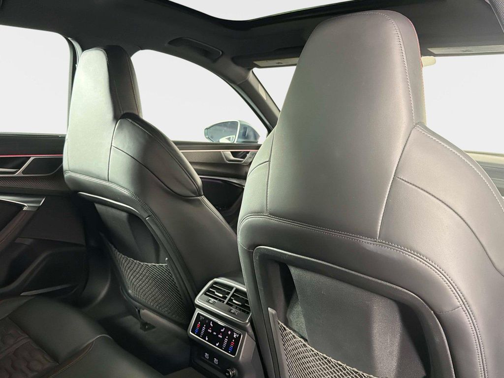 صورة مصغرة 32 لـ 2021 AUDI RS 6 AVANT 4.0T