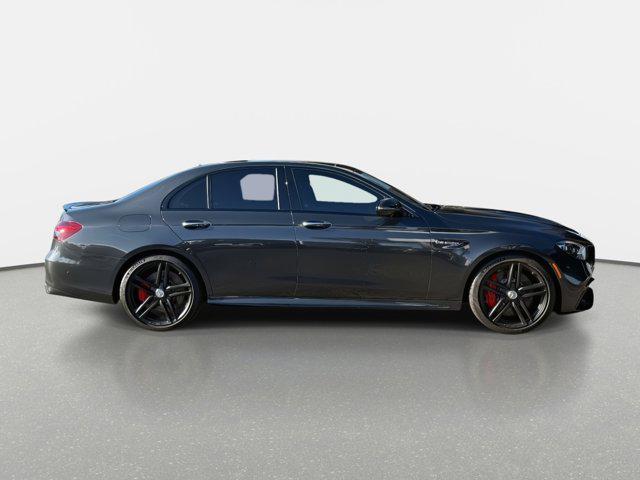 MERCEDES-BENZ E-CLASS - 2