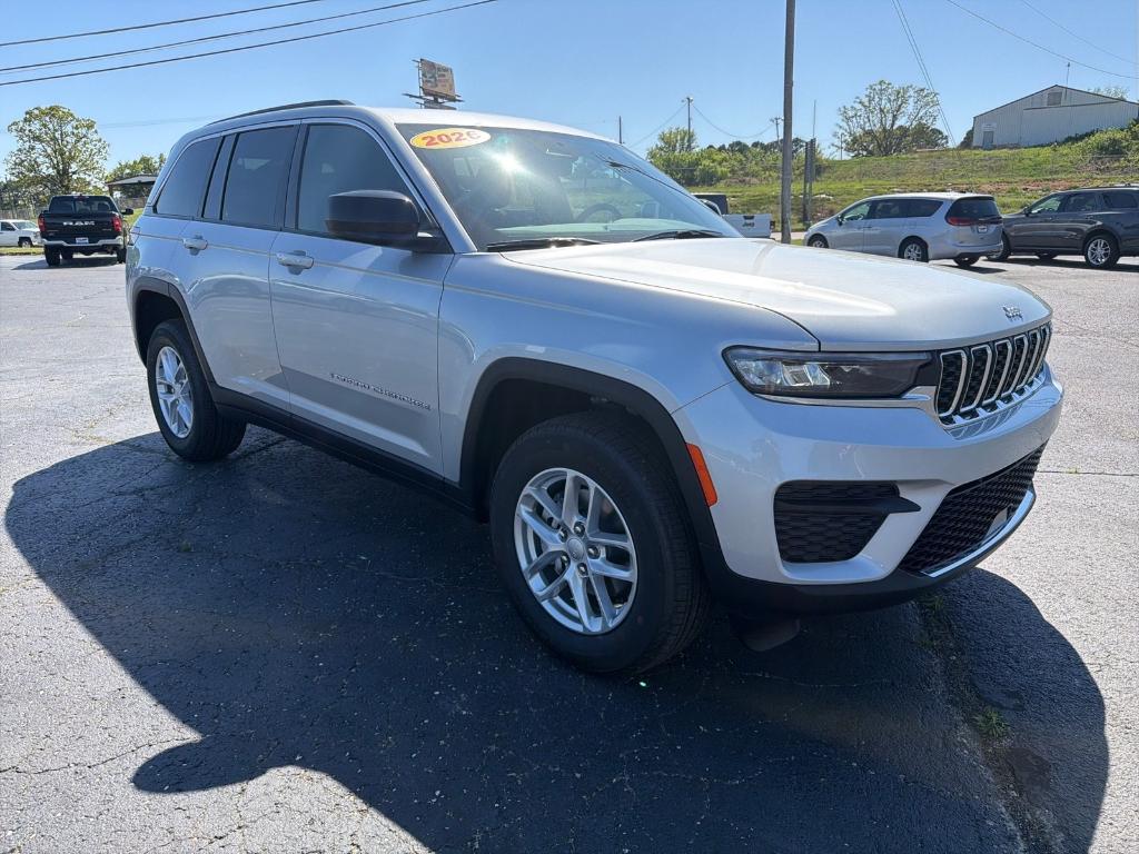 New 2026 Jeep Grand Cherokee Laredo