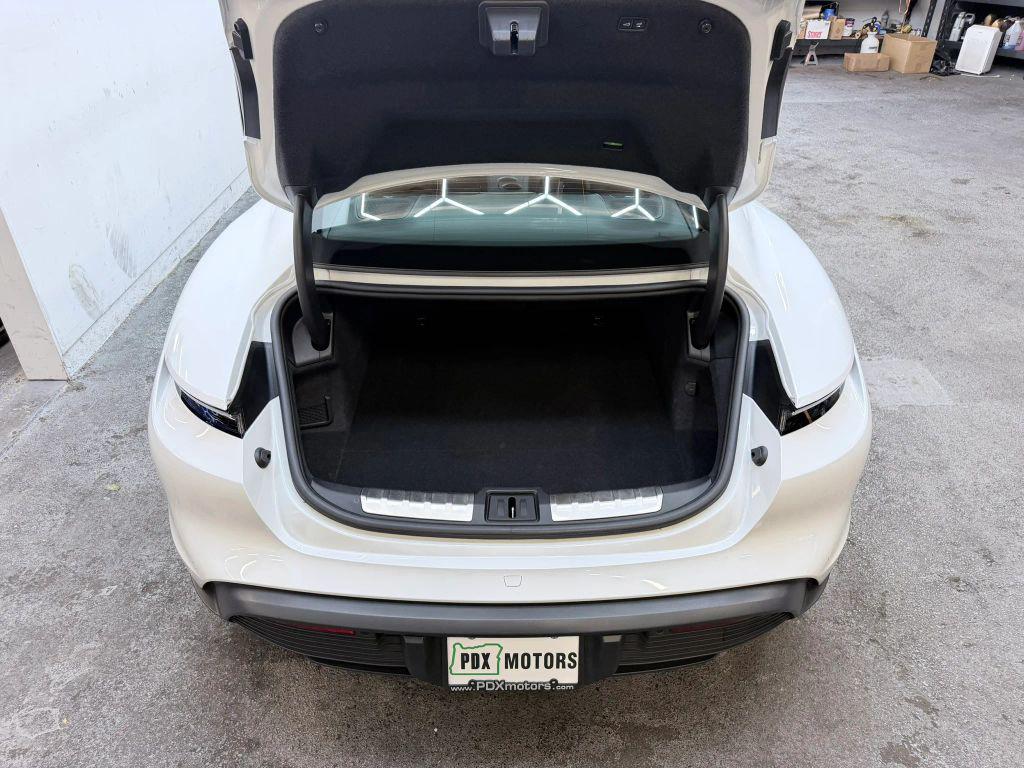 2021 Porsche TAYCAN 4S — миниатюра 26
