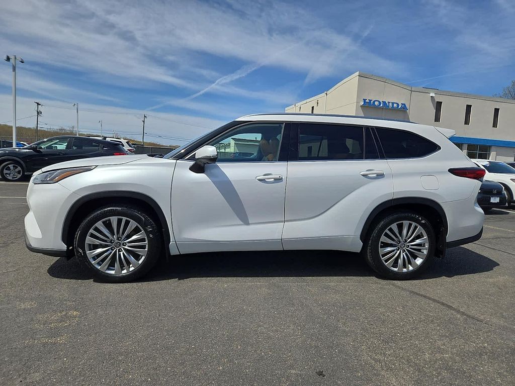 TOYOTA HIGHLANDER - 8