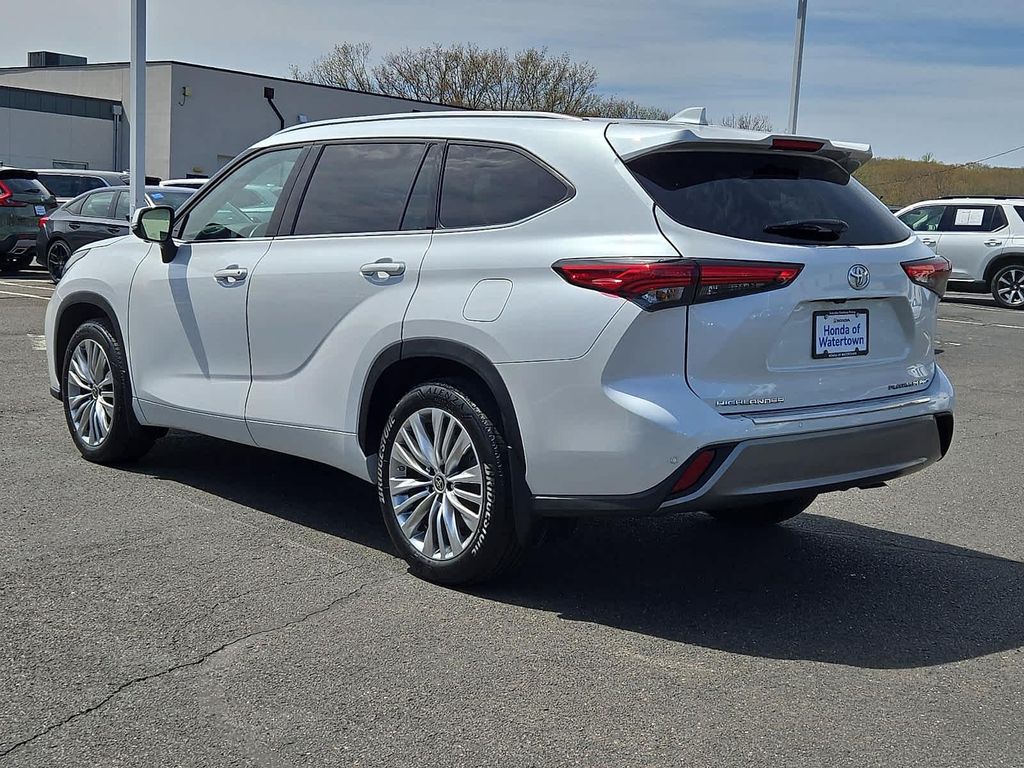 TOYOTA HIGHLANDER - 7