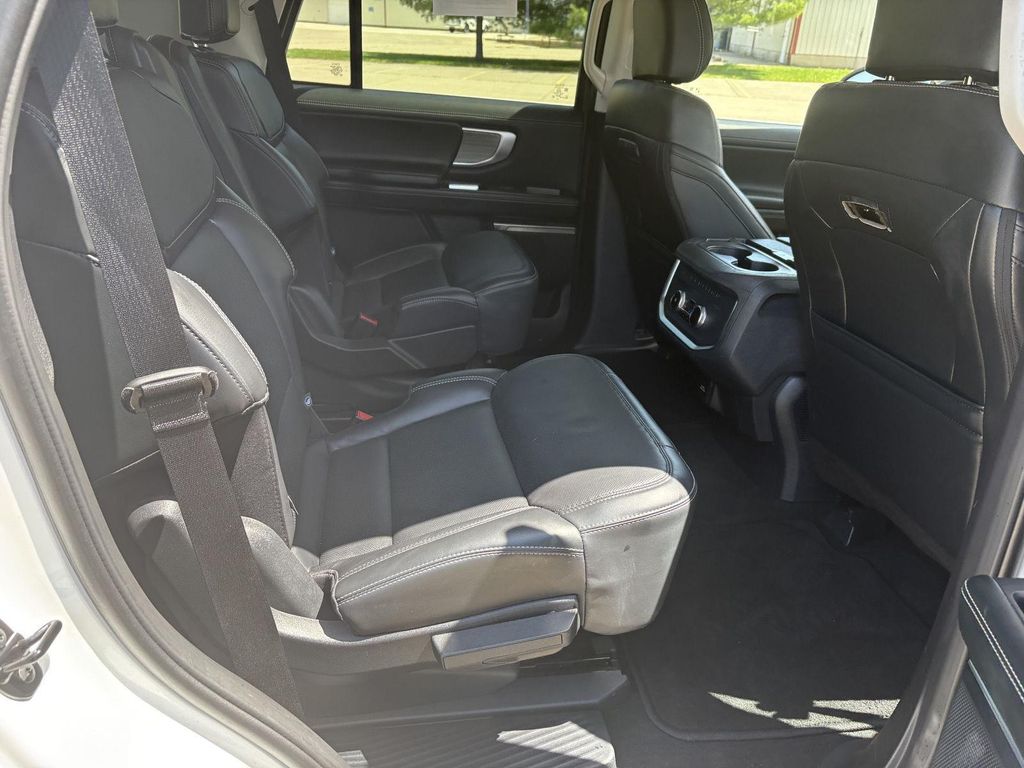 صورة مصغرة 16 لـ 2025 FORD EXPEDITION PLATINUM
