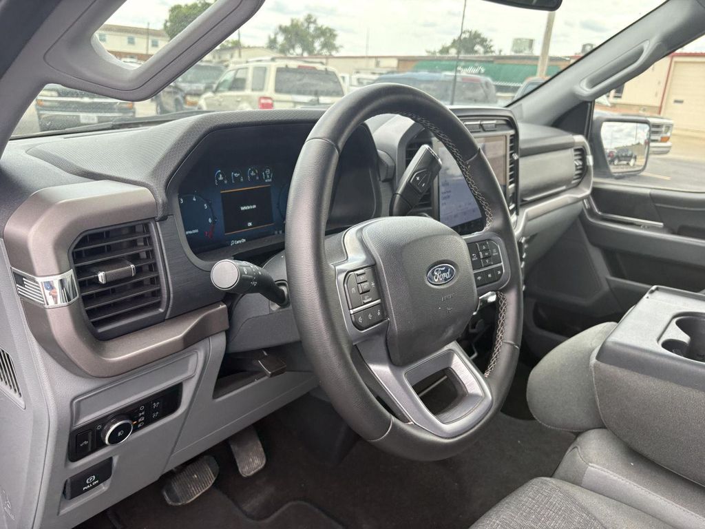 2024 FORD F-150 XLT — фото 8
