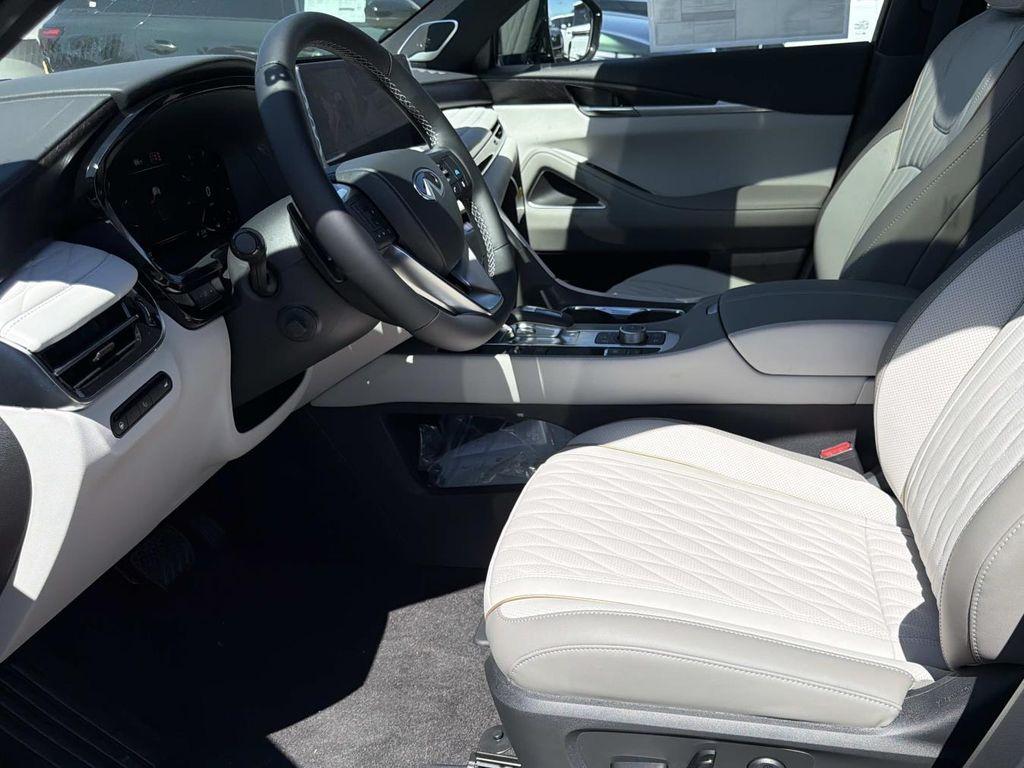 صورة 14 لـ 2027 Infiniti QX65 AUT