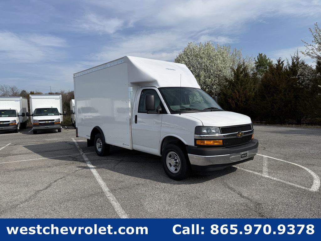 New 2025 Chevrolet Express 3500 Work Van