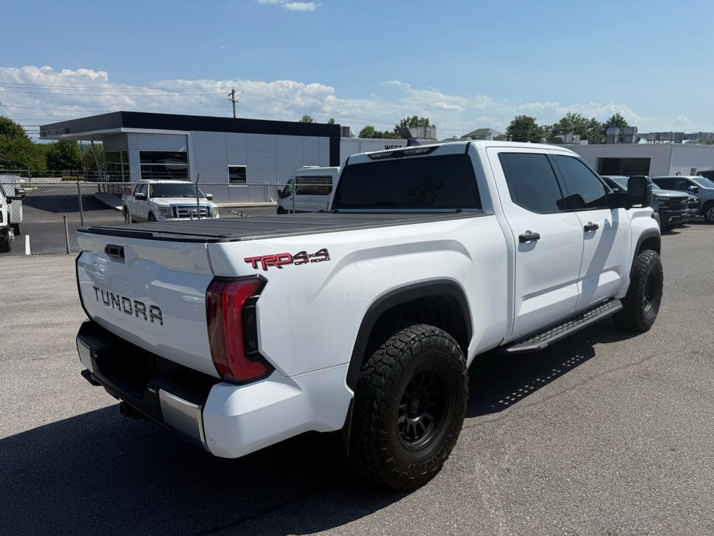 TOYOTA TUNDRA - 3