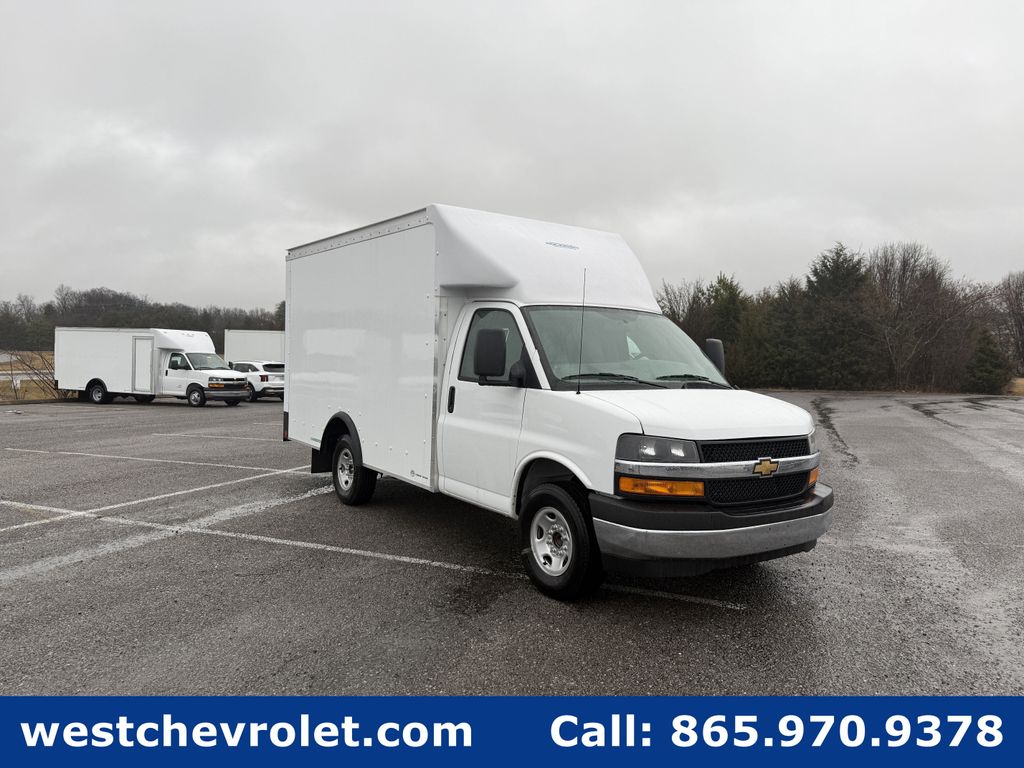 New 2025 Chevrolet Express 3500 Work Van