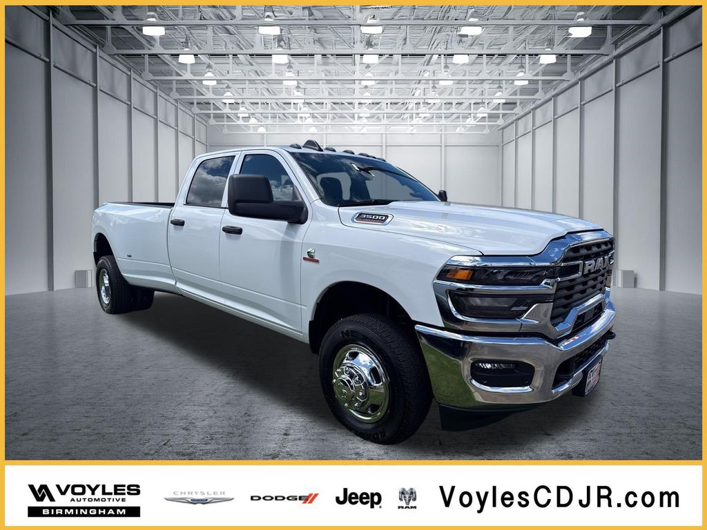 New 2026 RAM 3500 Tradesman Crew Cab 4x4 8' Box