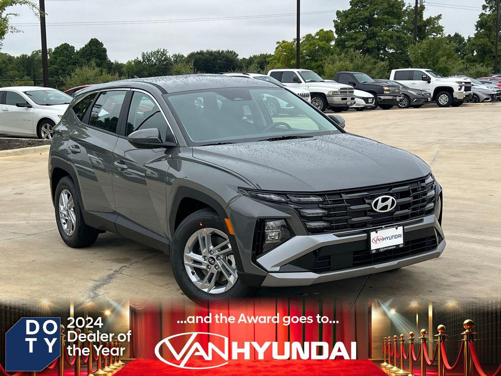 New 2026 Hyundai TUCSON SE