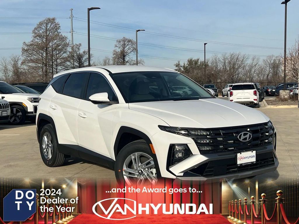 New 2026 Hyundai TUCSON SE