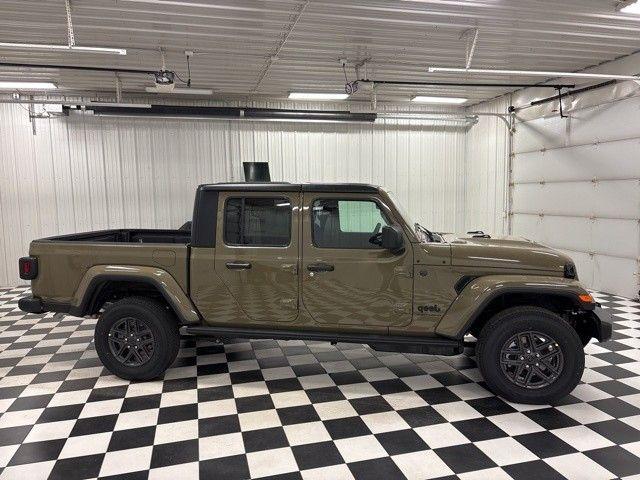 New 2026 Jeep Gladiator Sport