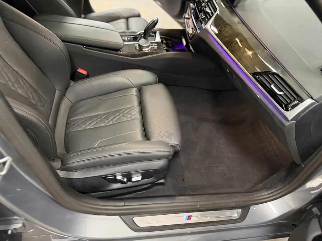 صورة مصغرة 29 لـ 2023 BMW 540 I XDRIVE