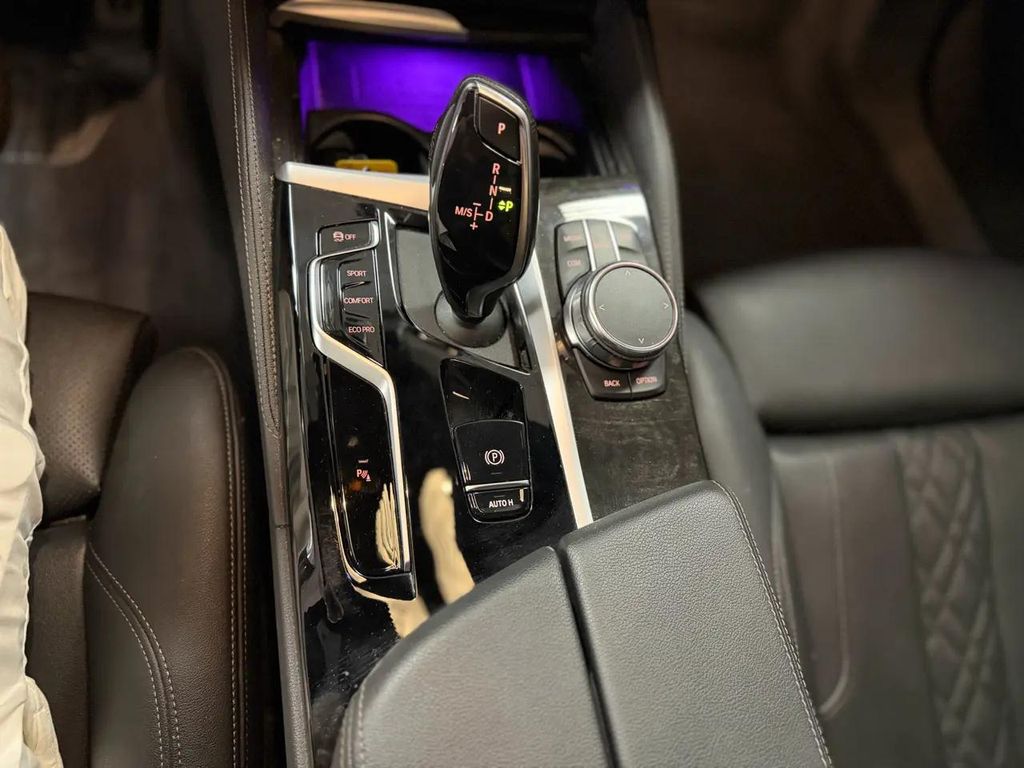 صورة مصغرة 24 لـ 2023 BMW 540 I XDRIVE