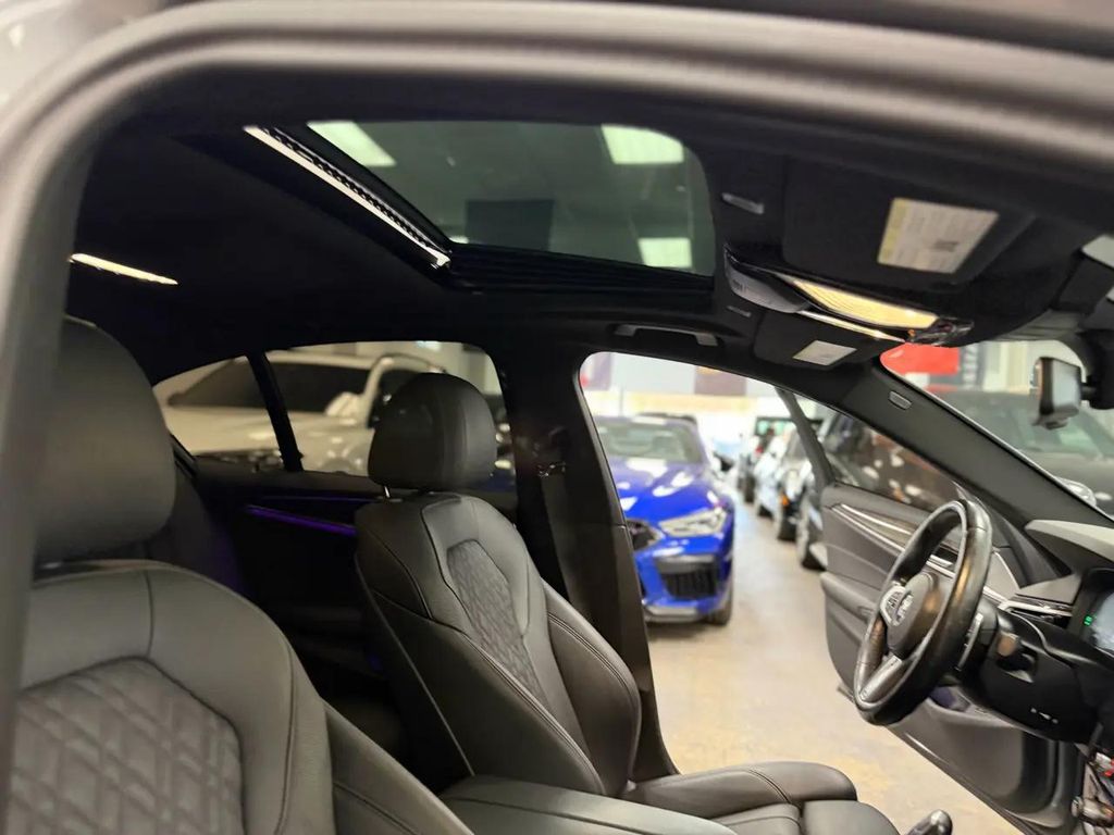 صورة مصغرة 31 لـ 2023 BMW 540 I XDRIVE