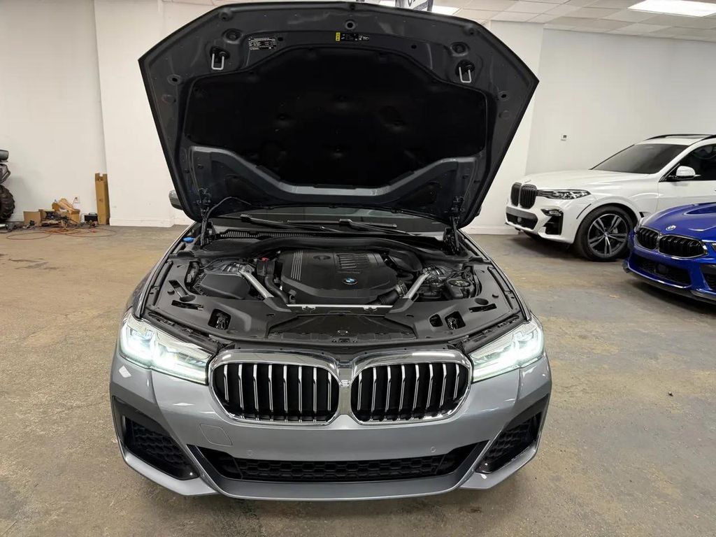 صورة مصغرة 61 لـ 2023 BMW 540 I XDRIVE