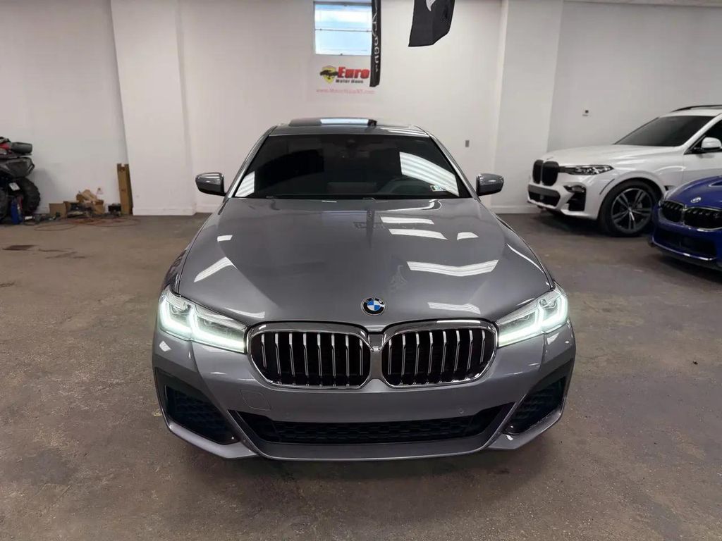 صورة 2 لـ 2023 BMW 540 I XDRIVE