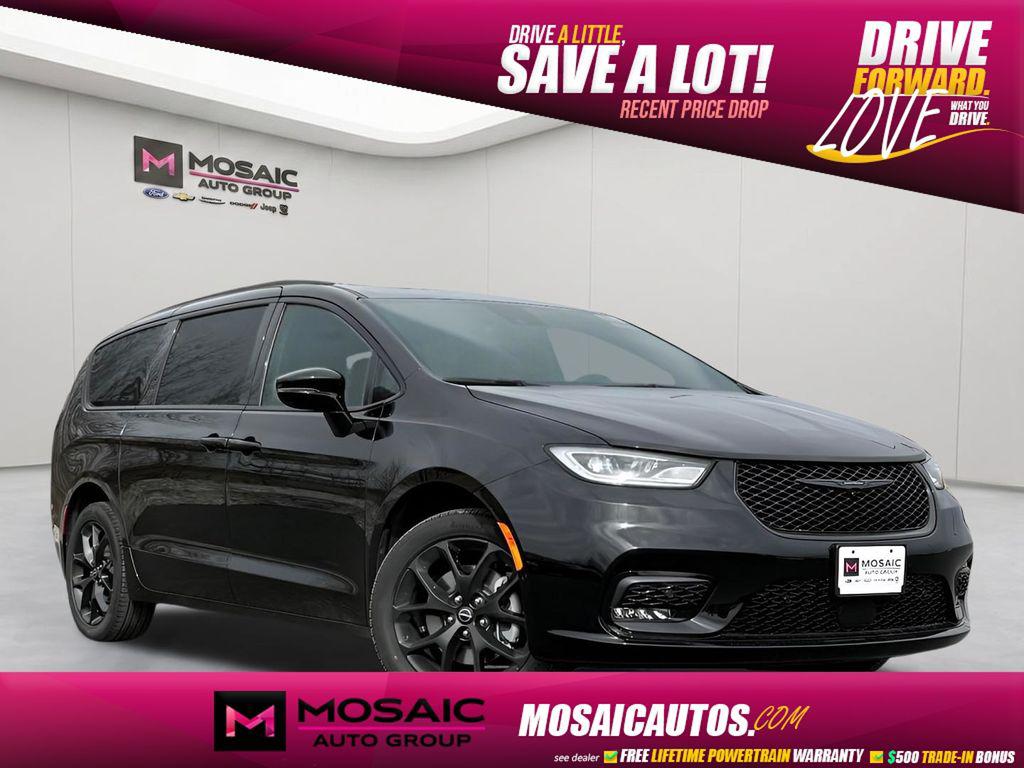 New 2026 Chrysler Pacifica L