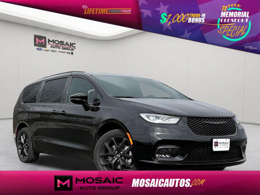 New 2026 Chrysler Pacifica L