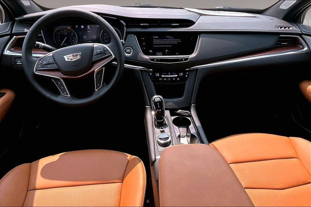 صورة 5 لـ 2026 Cadillac XT5 PREMIUM LUXURY