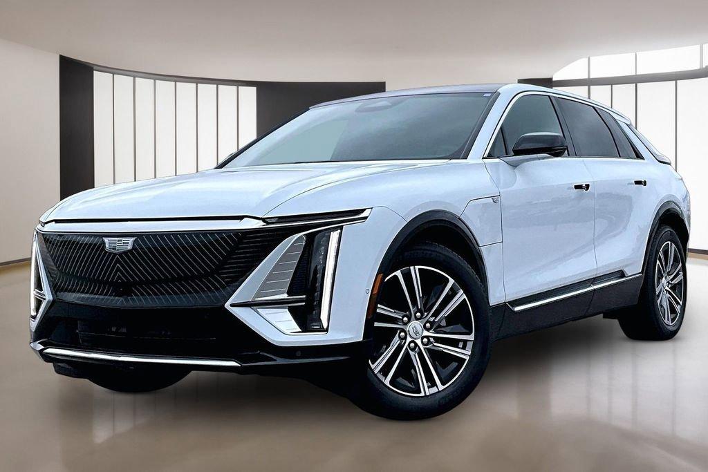 New 2026 Cadillac LYRIQ Luxury