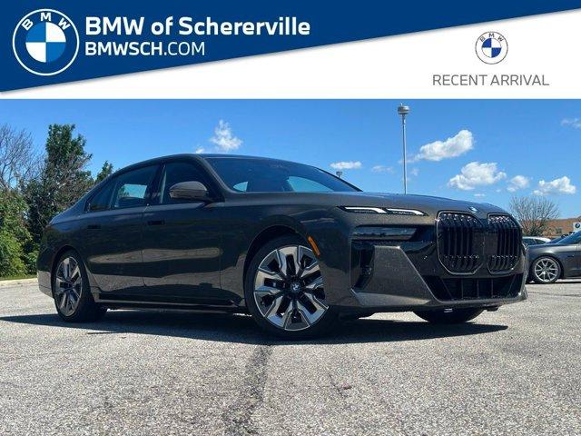 New 2026 BMW 750e xDrive