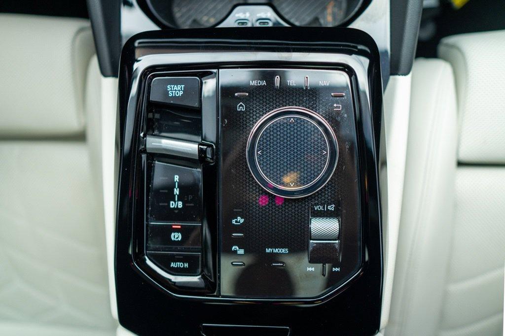 2025 BMW I5 XDRIVE40 — миниатюра 30