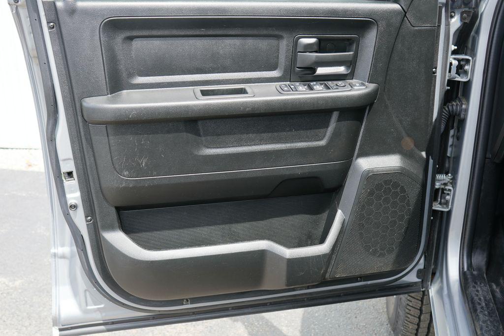 2024 RAM 2500 TRADESMAN CREW CAB 4X4 6'4' BOX 缩略图 11