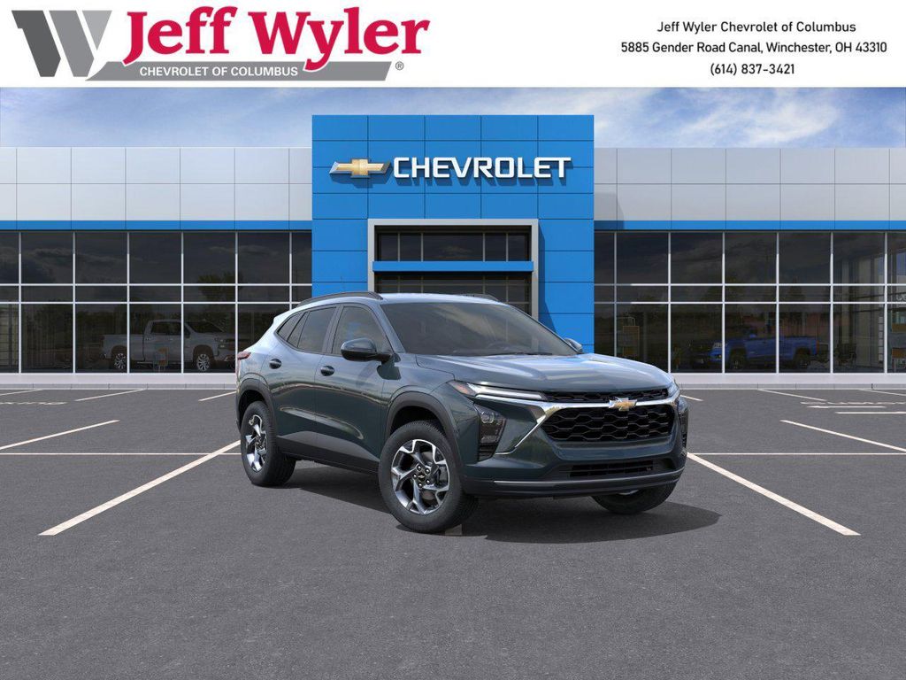 New 2026 Chevrolet Trax LT