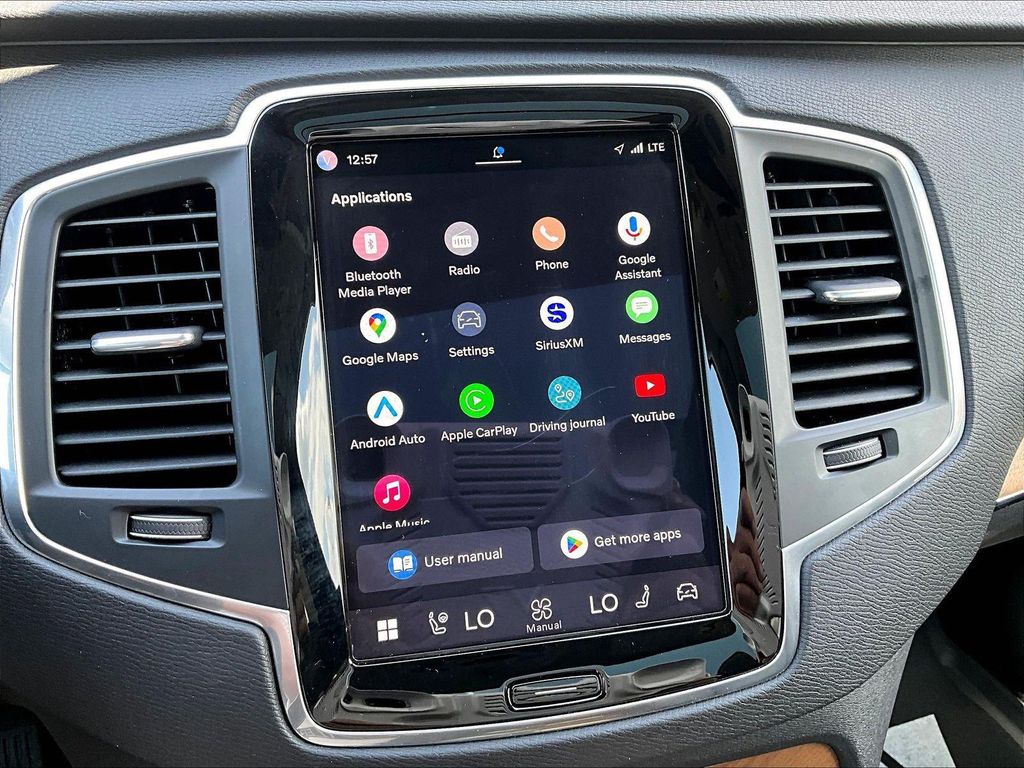 صورة مصغرة 40 لـ 2025 Volvo XC90 PLUG-IN HYBRID T8 CORE 7-SEATER