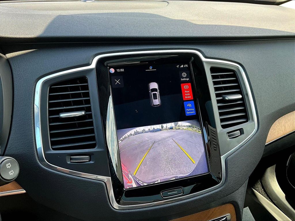 صورة مصغرة 14 لـ 2025 Volvo XC90 PLUG-IN HYBRID T8 CORE 7-SEATER