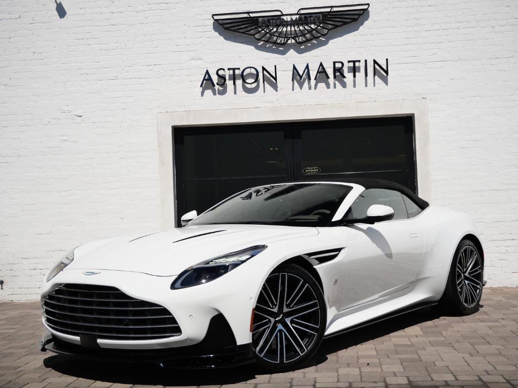 2026 Aston Martin DB12 S 缩略图 17