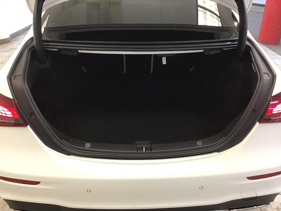 MERCEDES-BENZ E-CLASS - 7