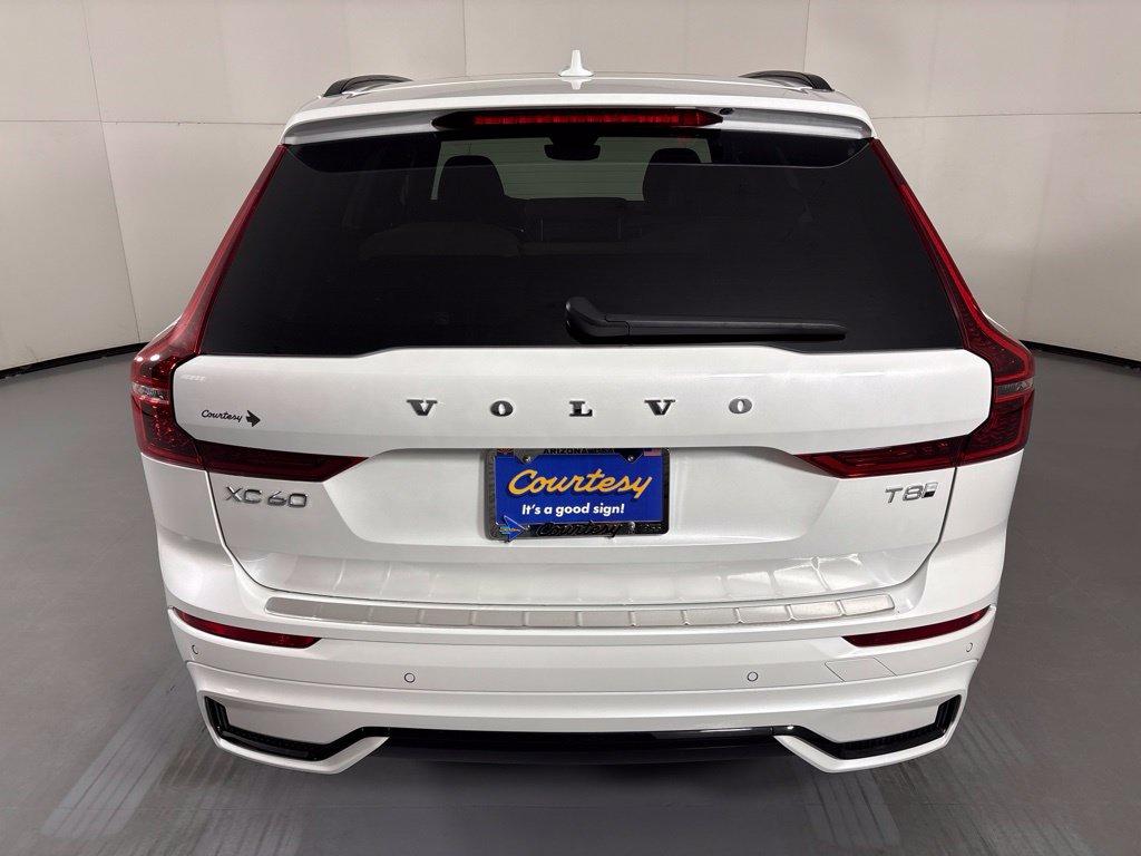 2026 Volvo XC60 PLUG-IN HYBRID T8 PLUS — фото 6