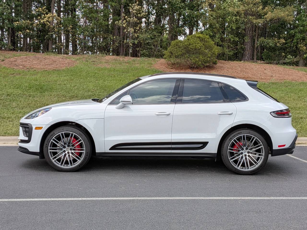 2025 Porsche MACAN 照片 2