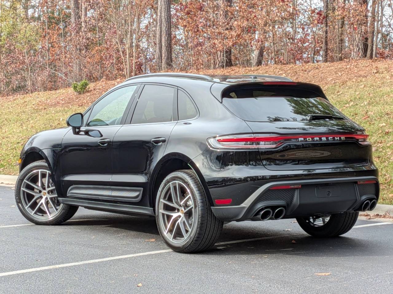 صورة 3 لـ 2026 Porsche MACAN