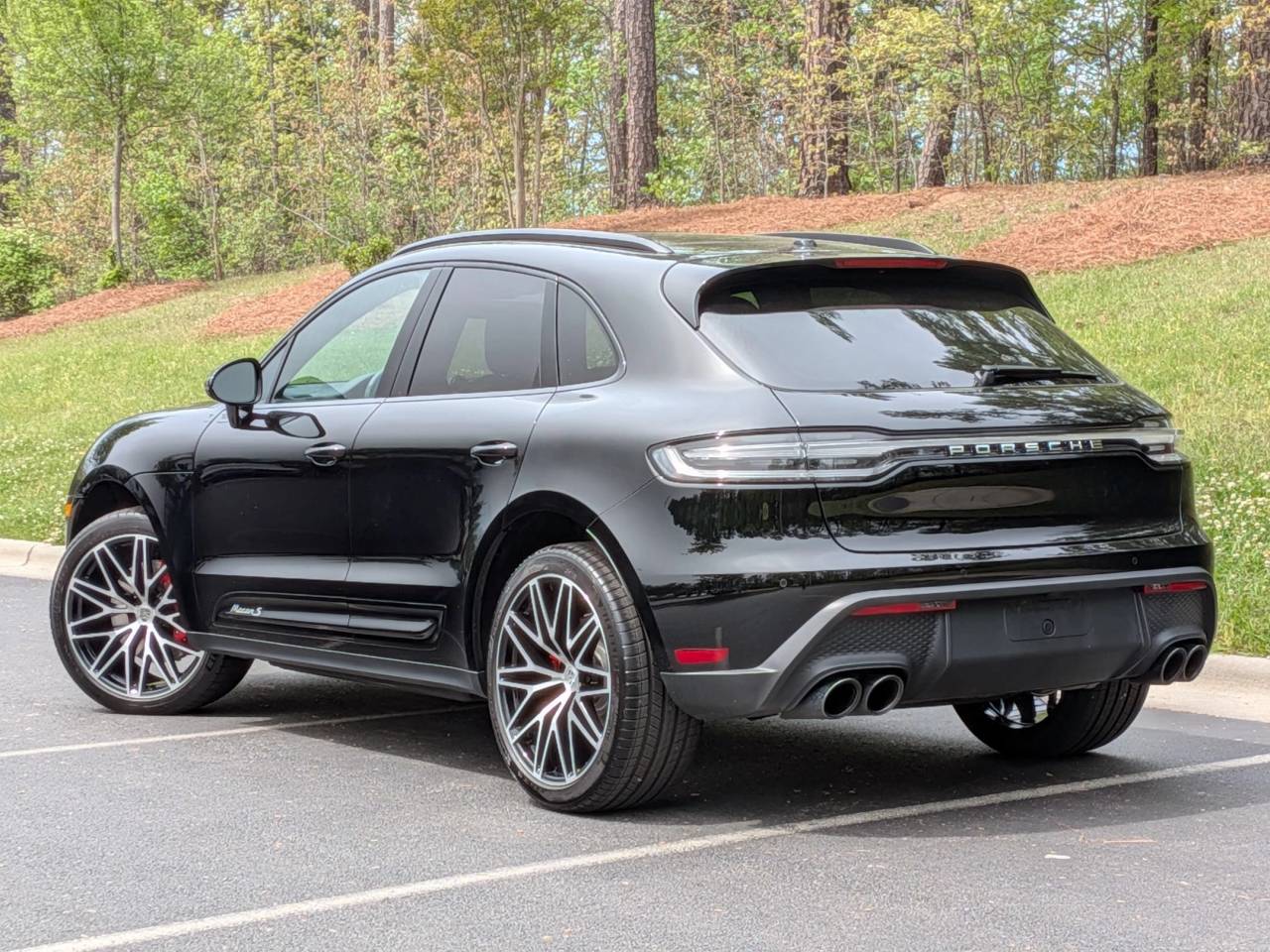 2026 Porsche MACAN 照片 3
