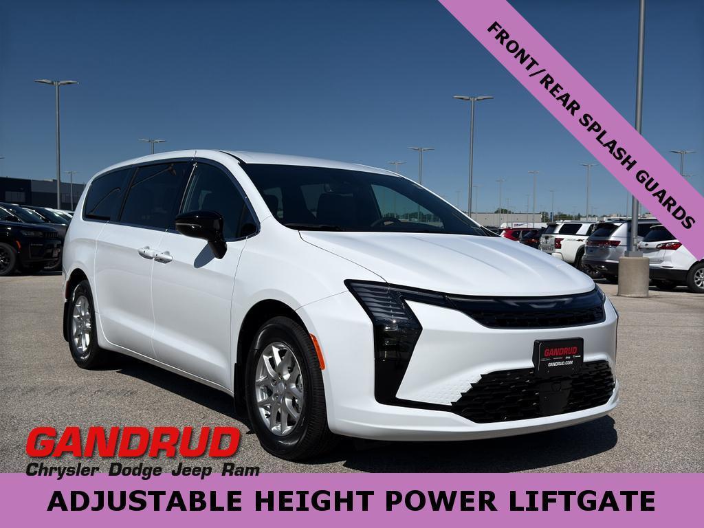 New 2027 Chrysler Pacifica SELECT