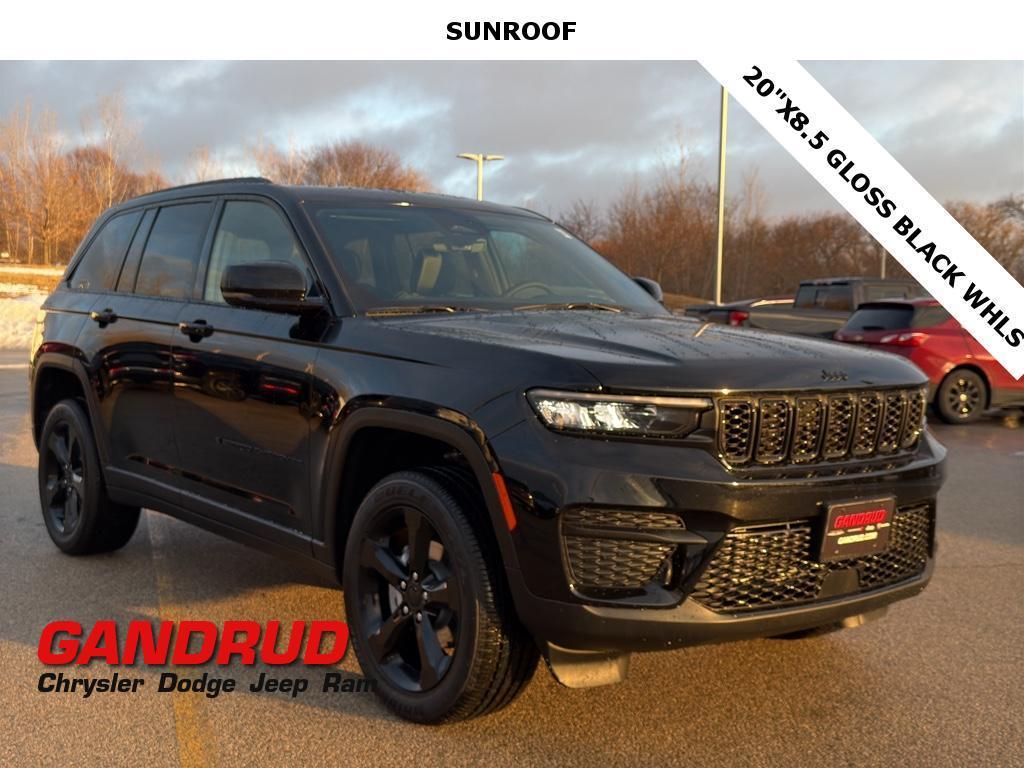 New 2025 Jeep Grand Cherokee Laredo
