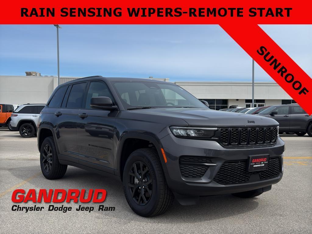 New 2025 Jeep Grand Cherokee Laredo