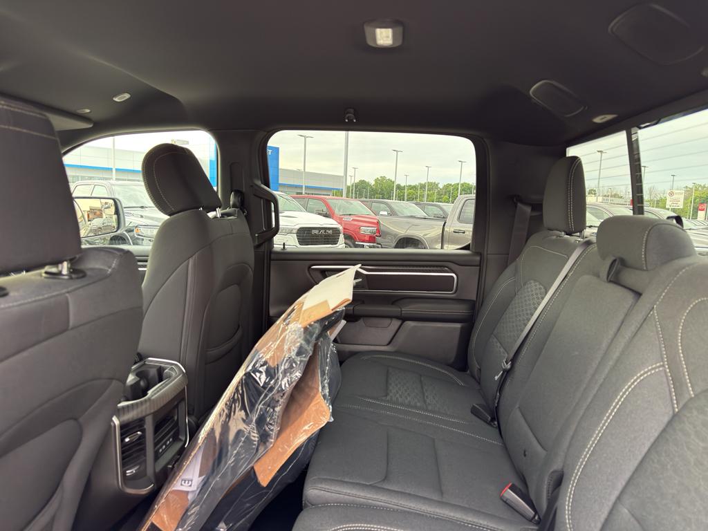 2026 RAM 1500 BIG HORN thumbnail 28