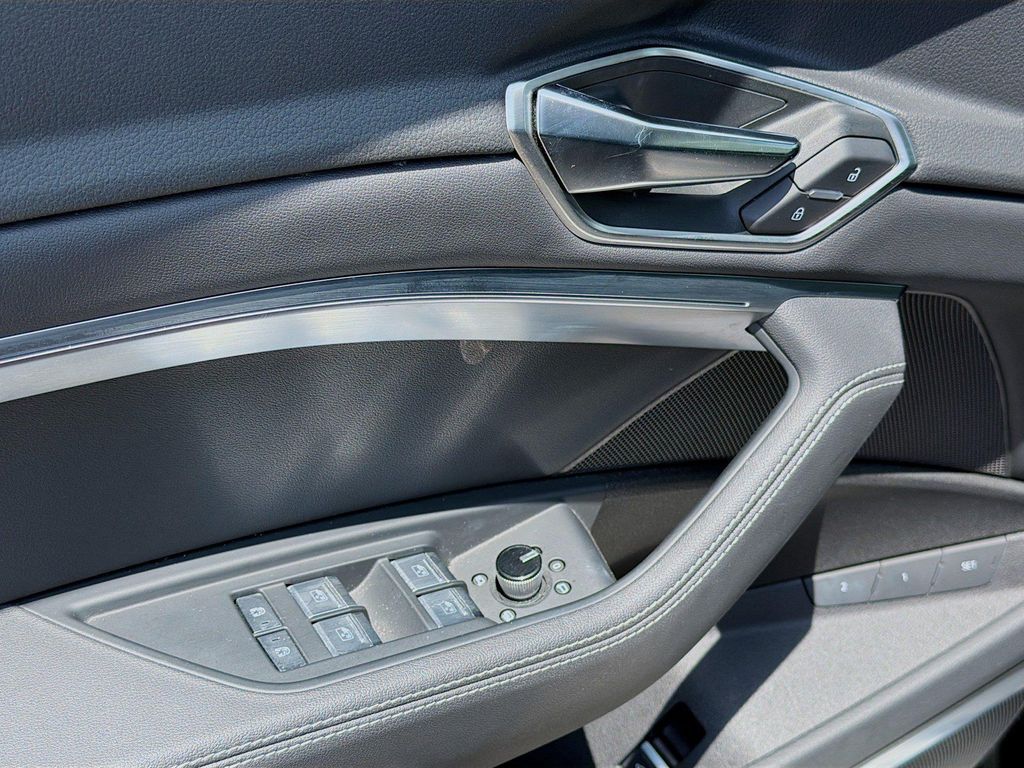 2024 AUDI Q8 E-TRON PREMIUM PLUS 缩略图 21
