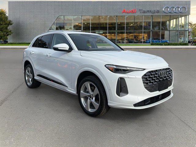 New 2025 Audi Q5 Premium Plus TFSI quattro S tronic