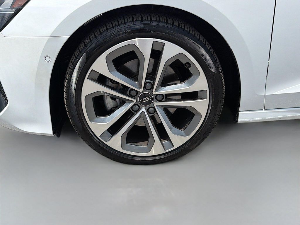 صورة مصغرة 40 لـ 2025 AUDI A3 PREMIUM